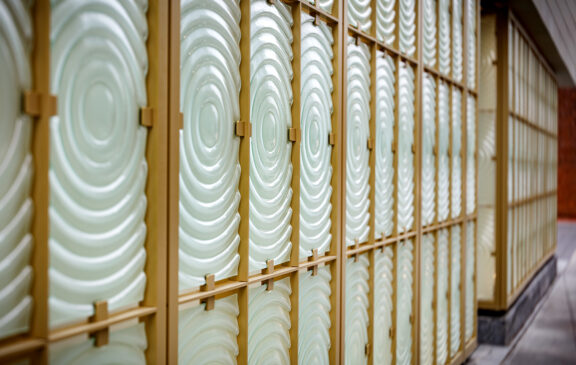 Welcome to Queen's Marque 12